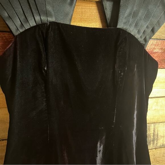 Kathi Lee For Plaza South Velvet Dress Size 10 - Picture 4 of 11